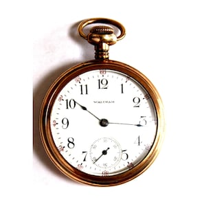 Antique Waltham Pocket Watch Gold Filled Case 7 Jewels Circa 1920 Great for Gift or Collection, made by Philadelphia Watch Company USA  #43