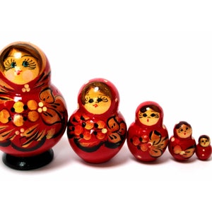 Vintage Hand Painted Russian Nesting Doll – Floral Matrioshka, 5-Piece Set #216