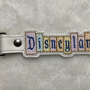 ディズニーランド風ヴィンテージキーチェーン | キーホルダー | ジッパープル *すぐに発送可能*