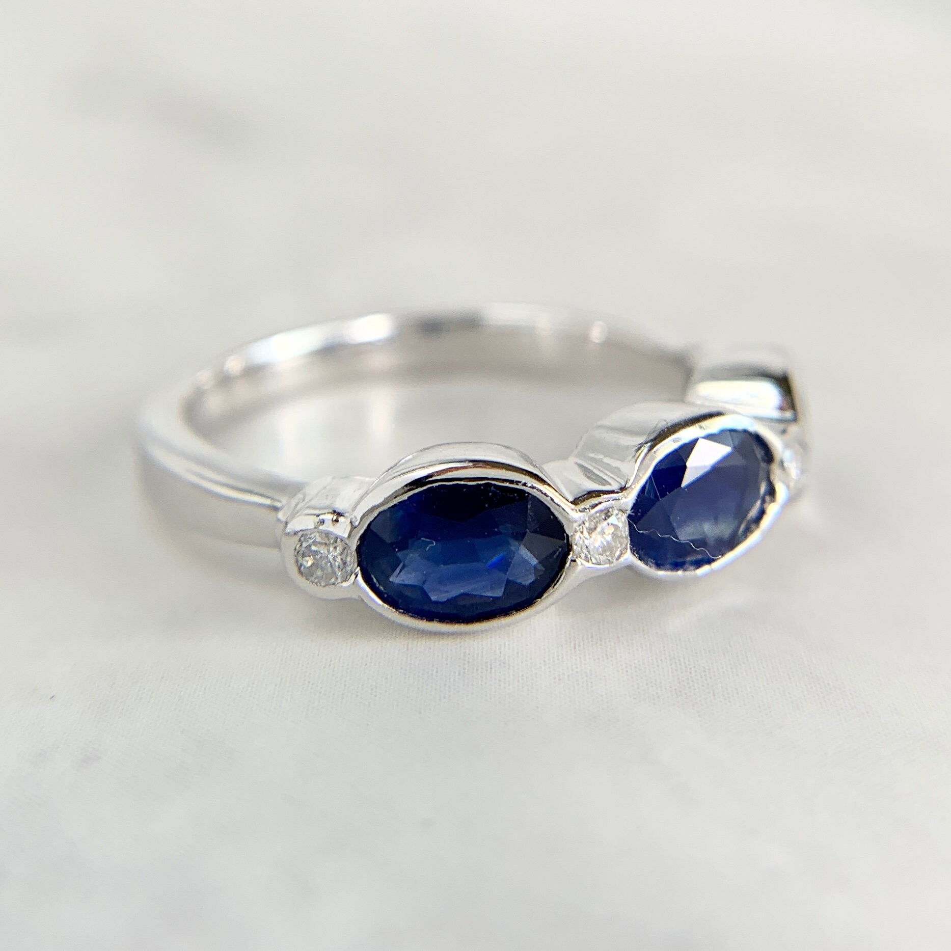 女性が喜ぶ♪ 14K ヴィンテージ ホワイト カット オーバル ゴールド アクセサリー