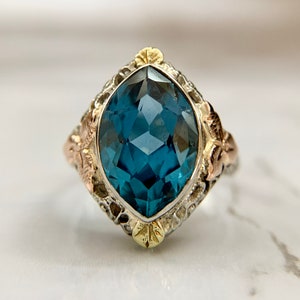 Vintage 14K Tri-Color Art Deco Synthetic Blue Spinel Filigree Leaf Ring