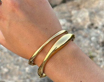 Chunky Gold Bangle Set: Tarnish Free Organic Twist