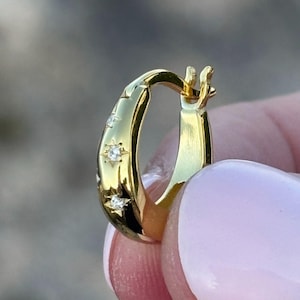 Starburst Gold Hoop Earrings, Diamond Gold Huggie Earring,  Medium Size Gold Hoops, Cubic Zirconia Stone 18k Gold Plated, Waterproof