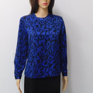 Vintage Kasper blouse-office wear-silky shiny blue with black pattern-Size 6-silky fabric but machine washable-secretary blouse-career prof