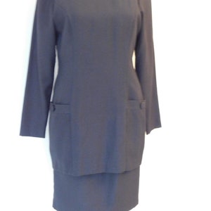 Little black dress-long sleeves-modest-Size 4-corpcore-office wear-career wear-professional-classic style-peplum-Carol Horn Workshop-80's