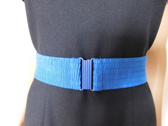Electric blue rucheed elastic belt with big blue … - image 1
