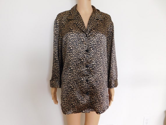 Animal print-Leopard print top-silky soft-tie in … - image 2