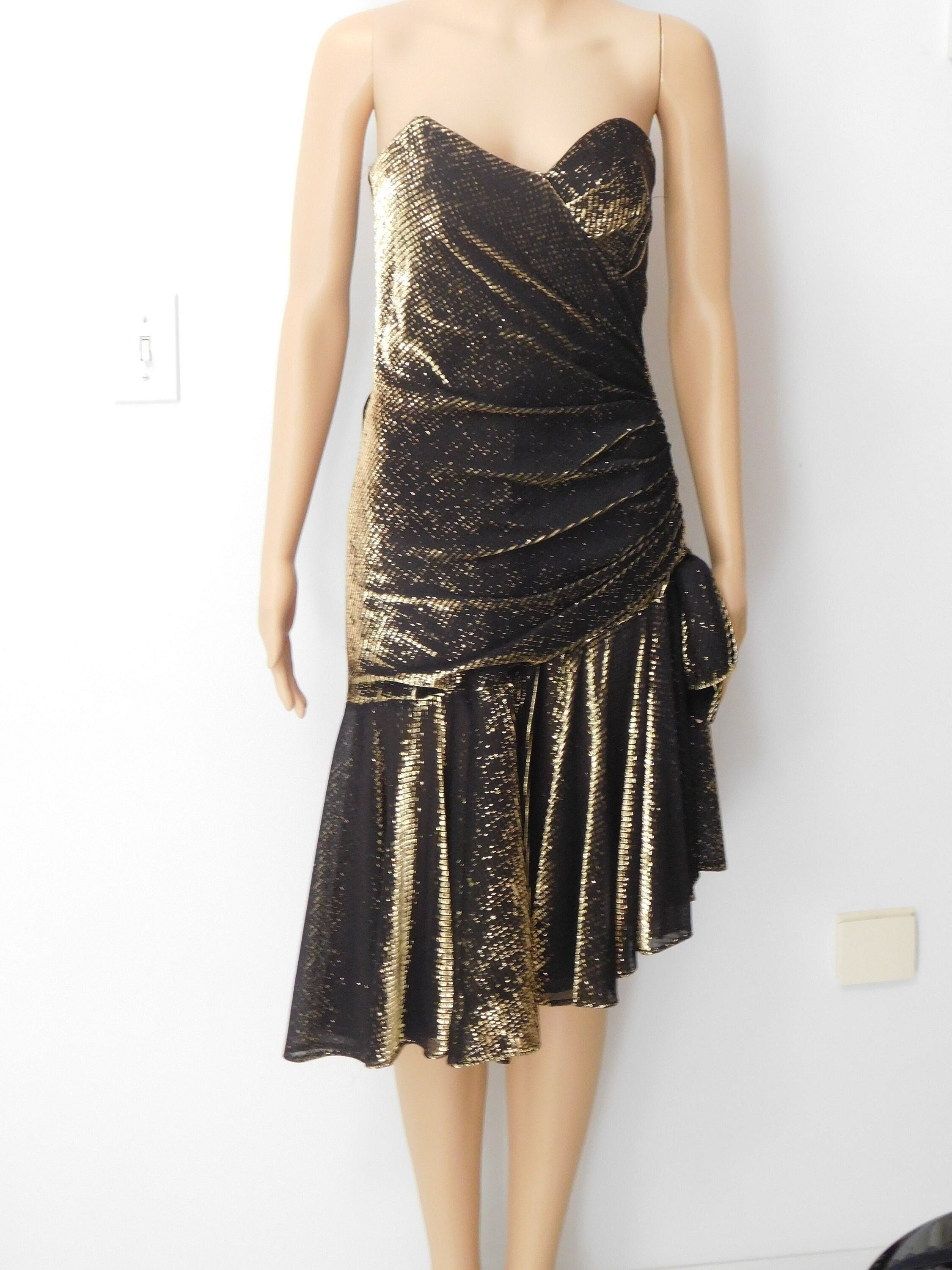 Metallic strapless dress-party dress-Great for dancing-Soft, comfy-Disco era-Shimmery-Sparkly-Sexy- 80's Vintage-Medium-Soft comfy material