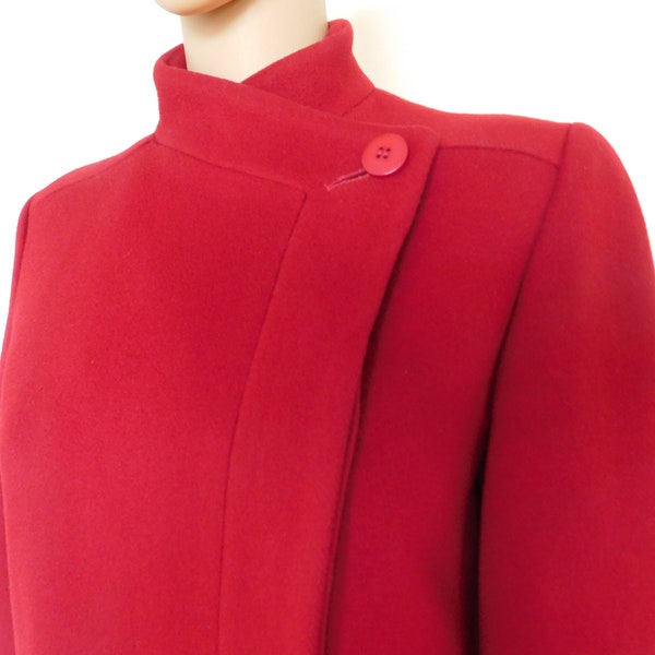 Vintage wool winter coat-warm-long-elegant classic style-high neck-dark red-Size 4-Extra Small-Hidden buttons down the front-Gorgeous!