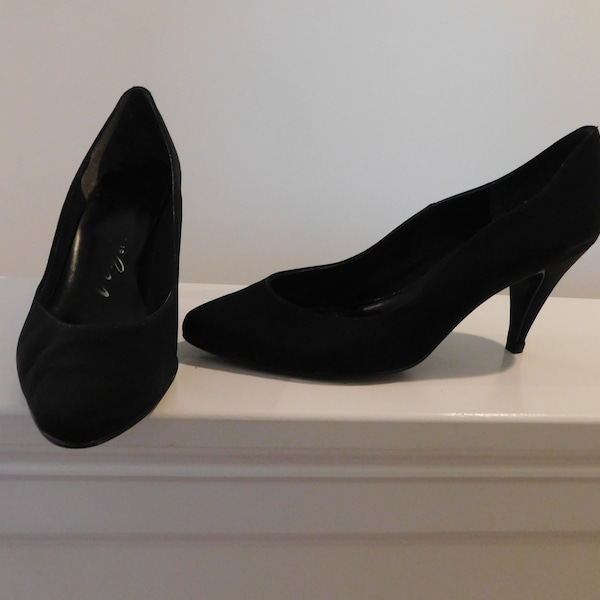 Dressy black fabric high heel pumps-slip-on pumps--vintage shoes-worn twice-like-new condition-6 1/2 B-Night Life by Lifestride-3 inch heel