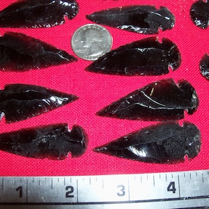 1 arrowhead black obsidian per lot. About 2 inches