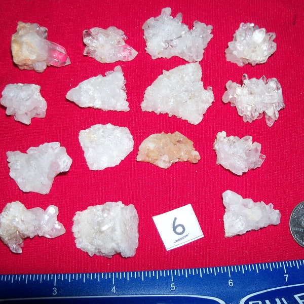 1 small Quartz crystal cluster