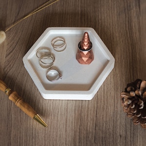 Concrete key dish / Hexagone trinket tray