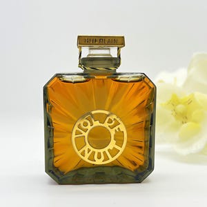 Vol de Nuit  Guerlain 30ml/1 fl.oz Parfum Extrait Sealed ,No Box  , Vintage 1981 &#39;Night Flight&#39; Pure perfume , France Paris