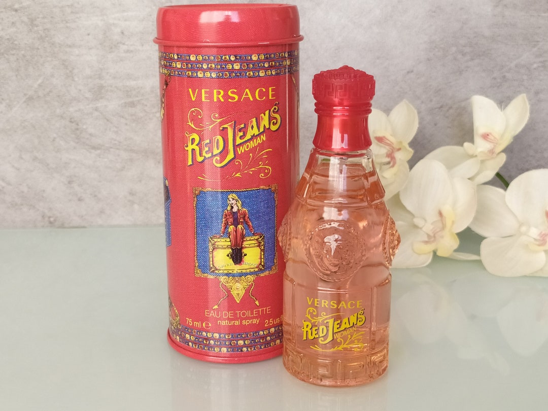廃盤美品　ヴェルサーチ　レッドジーンズオードトワレ Amazon | ヴェルサーチ VERSACE レッド ジーンズ オードトワレ