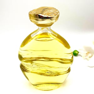 Eau de Guerlain  (1974) Eau de Toilette 250 ml/8,5 fl.oz    No Box   Hard to find  Vintage Fragrance