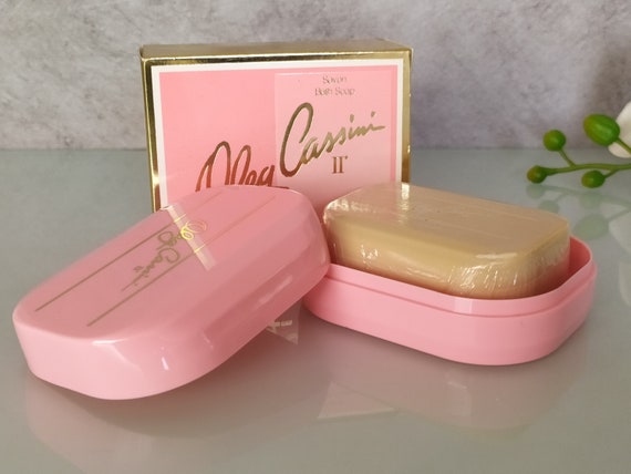 Oleg Cassini  Soap Vintage, perfumed Soap, Savon 100 g