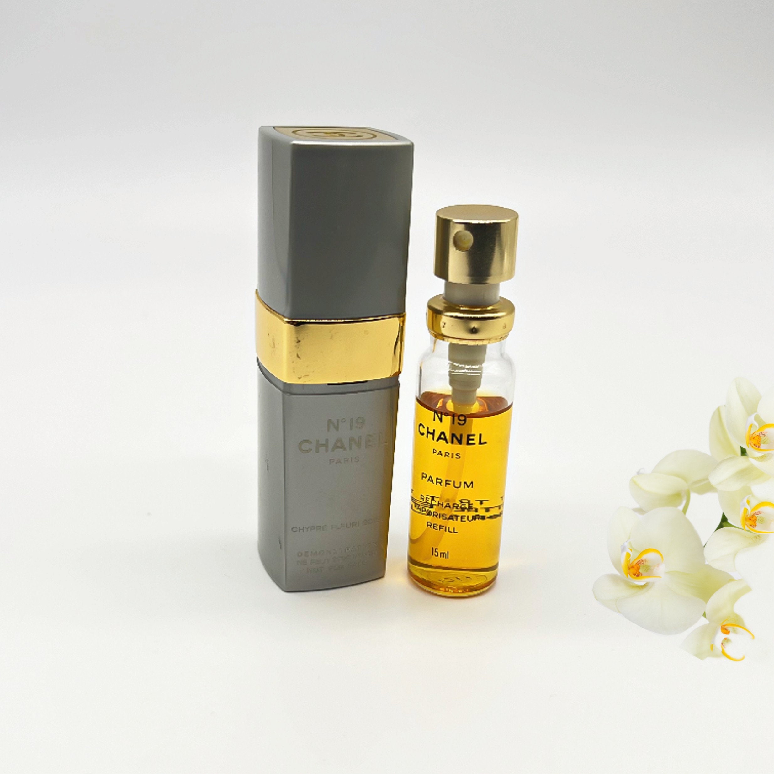Vintage Chanel No 19 Parfum - Etsy