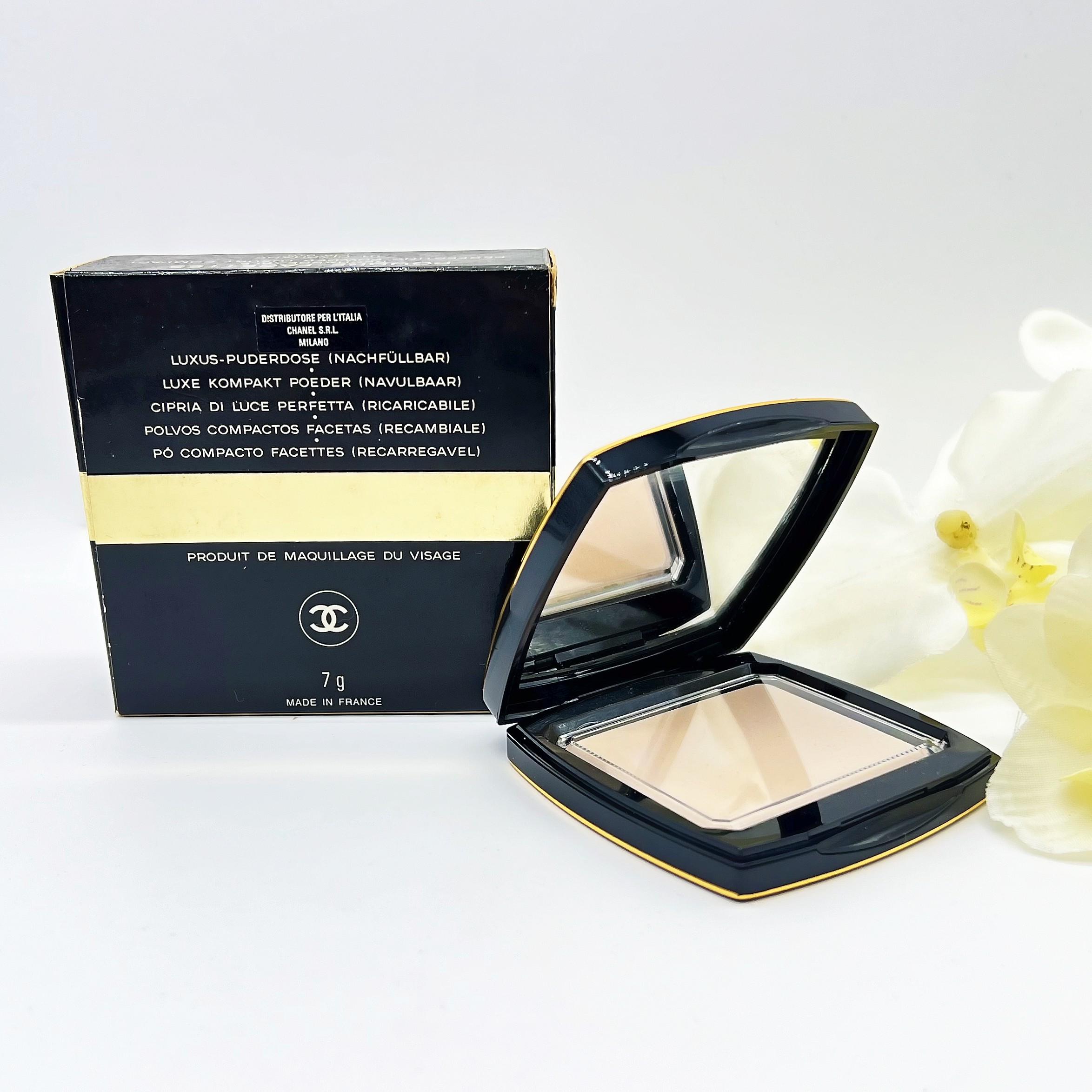 ☆CHANEL ヴィンテージ プードゥル ファセット コンパクトケース☆ ヴィンテージ シャネル コンパクト パウダー 7g プードル ファセット