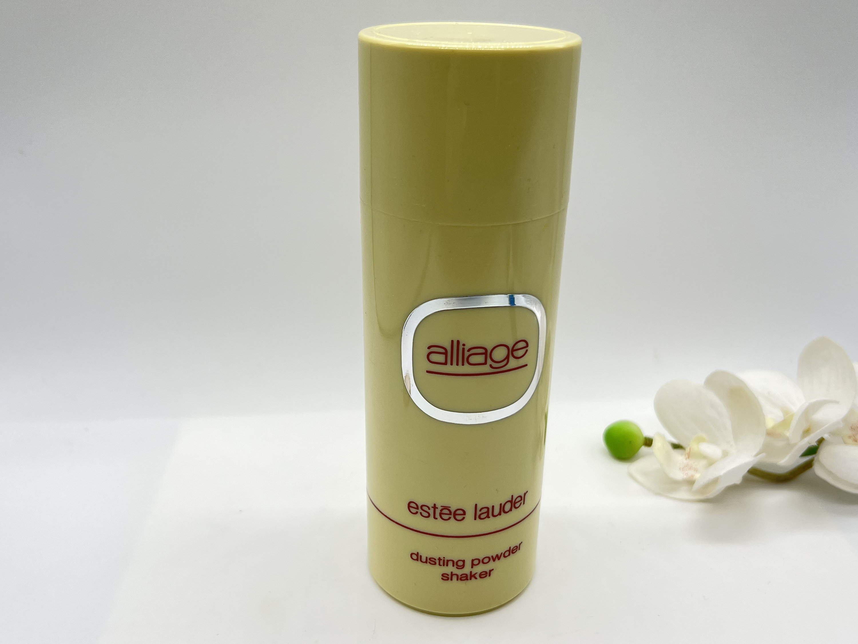 Estee Lauder Beautiful Dusting Powder