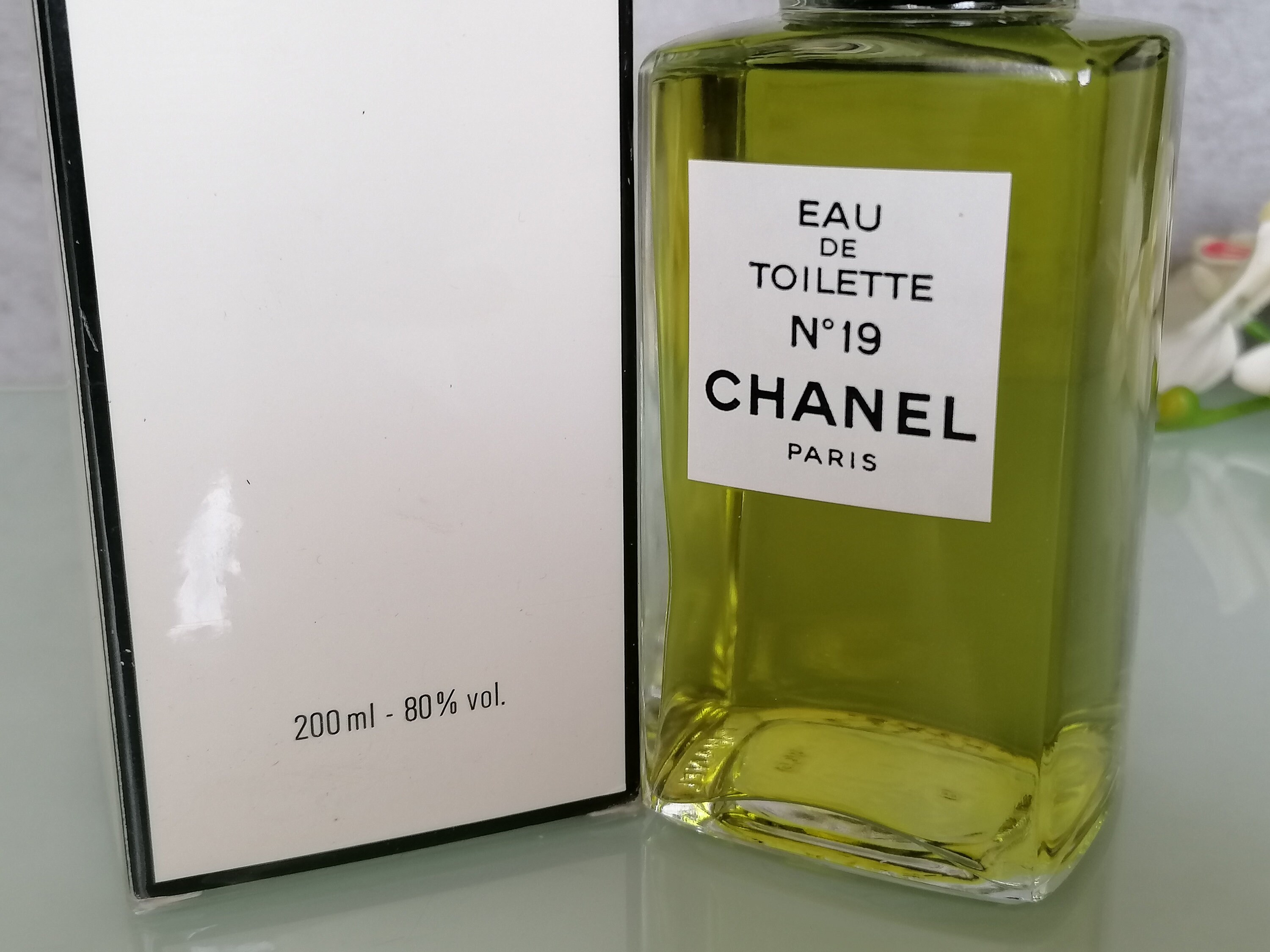 Vintage No 19 Eau De Toilette Large 200 Ml/6,7 Fl.oz Splash Vintage No 19 Eau De Toilette Large 200 Ml/6,7 Fl.oz Splash