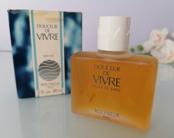 Cologne Après-Bain Vintage MOLYNEUX Douceur De Vivre - 240 Ml, Flacon Grand Format, Neuf (Défauts Mineurs Possibles)