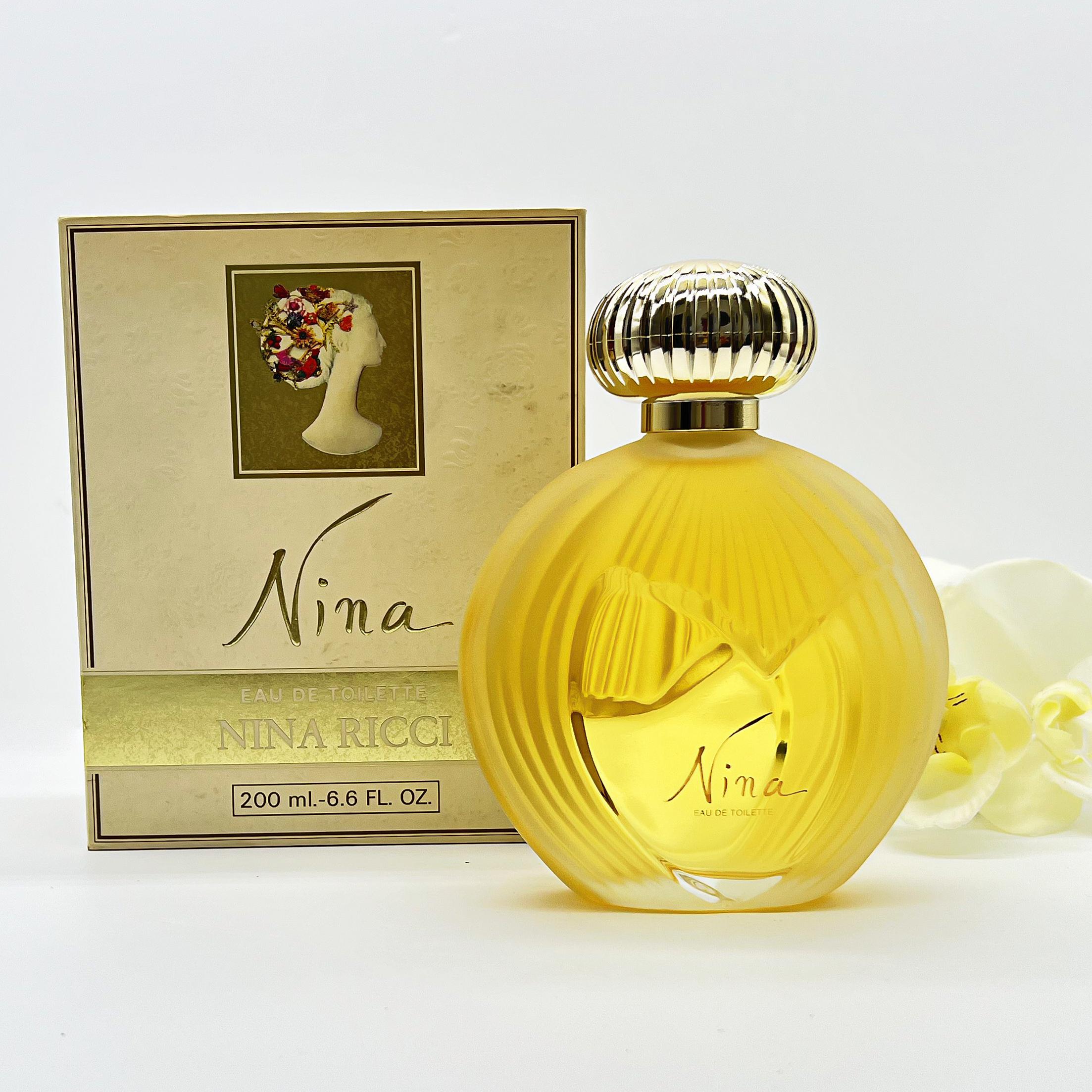 新品（ケース・瓶劣化あり ）NINA RICCI 香水 新品（ケース・瓶劣化