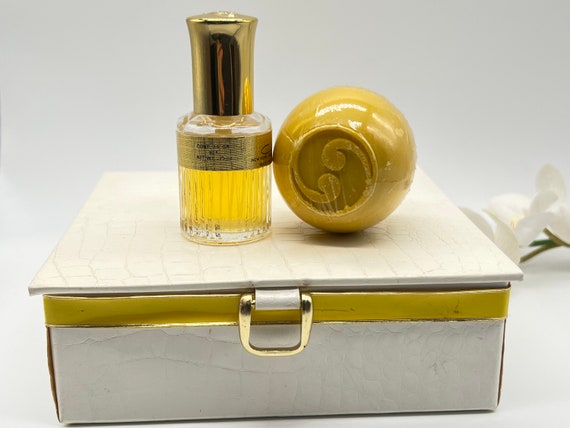 Maderas De Oriente by Myrurgia Vintage Perfumed Soap Set 3x80g 