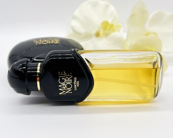 マジー ノワール ギフトセット、オードトワレ 50ml/1.7 fl.oz スプレー