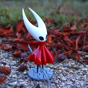 Hollow Knight and Hornet 3d Game Figures, Gift for Gamer, Indie Game Decor image 5