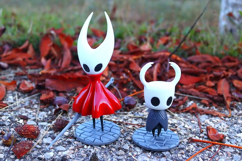 Figure di gioco 3D di Hollow Knight e Hornet, regalo per i giocatori, decorazioni di giochi indie The Knight + Hornet