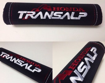 Handlebar crossbar pad suitable for Honda Transalp