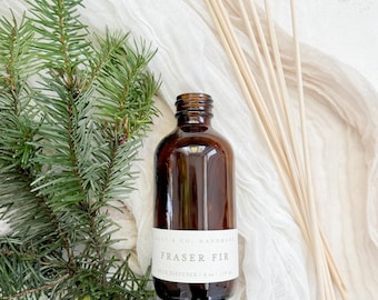 Warm Cozy Reed Diffuser: Spiced Woods Vanilla Bonfire Scent