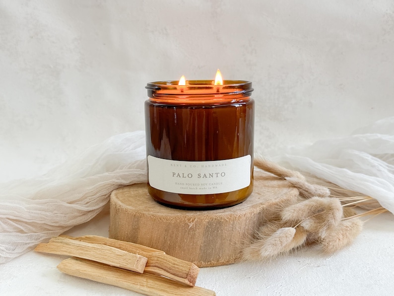 Bougie de soja Palo Santo : Encens de purification aux bois sacrés et ambre, parfum apaisant