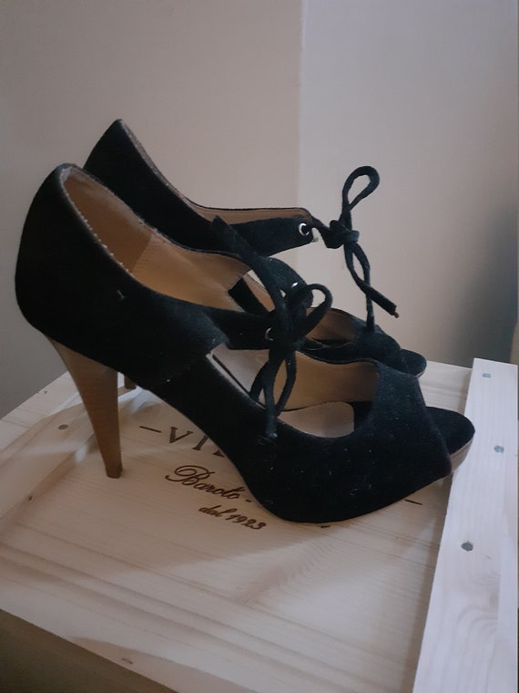 black suede ladies shoes