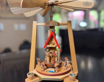 Vintage German Erzgebirge Wooden Christmas Pyramid / Windmill – Folk Scene