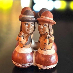 Peruvian Folk Art Four Gossiping Ladies Whistle