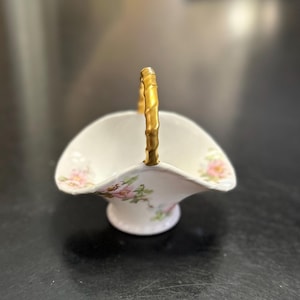 B & Co France Porcelain Small Basket with a Handle