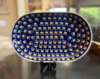 Hand Painted Oval Platter – Water Lily Pattern from Bolesławiec, Poland