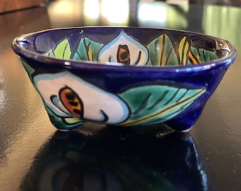 Talavera Hand Painted Mexican Three Footed Serving Bowl