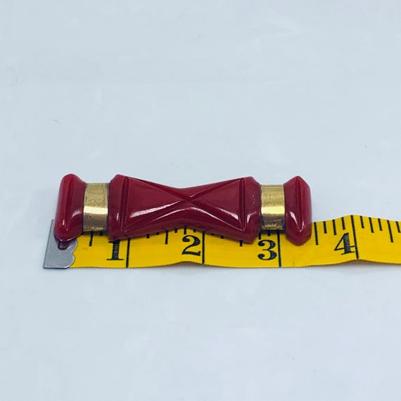 Bakelite Red Bow Brooch Brass Carved Bow tie - image 8