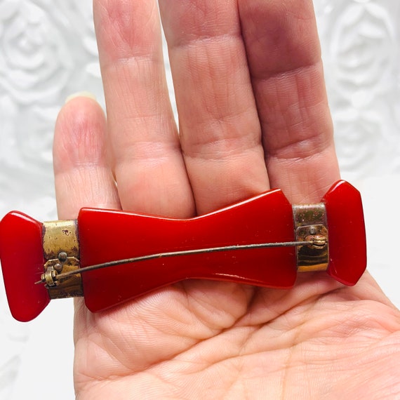 Bakelite Red Bow Brooch Brass Carved Bow tie - image 6