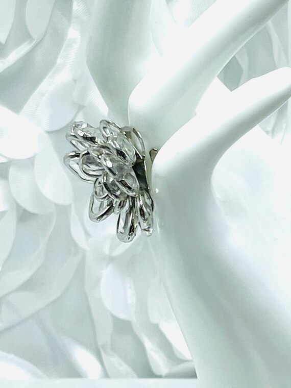 Flower Clear Acrylic Statement Ring Silver Tone R… - image 3