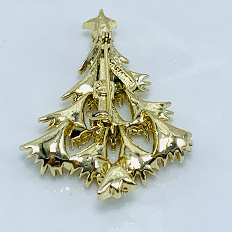 Christmas Tree Brooch Gerry Signed Gold Tone Christmas Tree Brooch With Red Enamel Ornaments With Faux Pearl Tree Topper