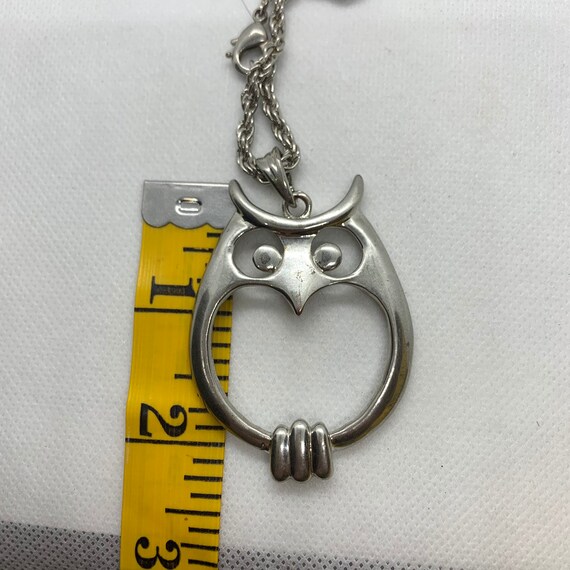 Silver tone Owl pendant necklace - image 5