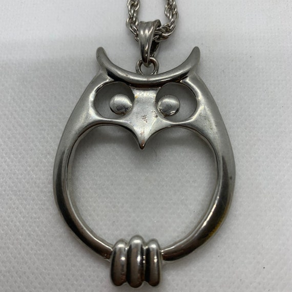 Silver tone Owl pendant necklace - image 3