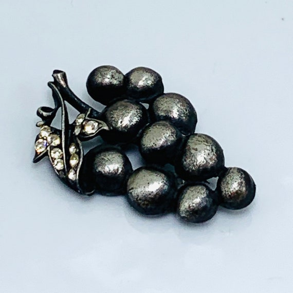 Grape Cluster Brooch Solid Pewter And Rhinestone … - image 4