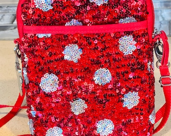 Disney Parks Minnie Mouse Purse Polka Dot Sequined Red Silver Wristlet Crossbody Silver Tone Minnie Charm Detachable And Adjustable Strap