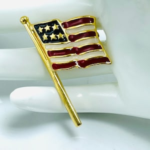 Patriotic American Flag Brooch Enamel Gold Tone Fourth Of July Stars and Stripes American Flag Jewelry