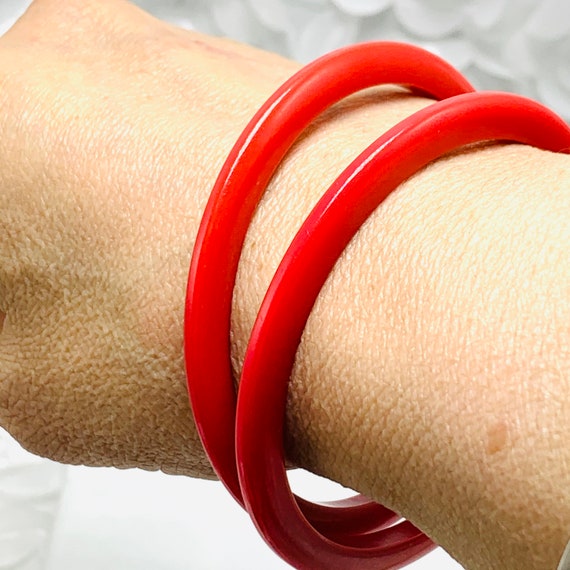 Red Bakelite Bangles Bracelets Stackable Set Of T… - image 4
